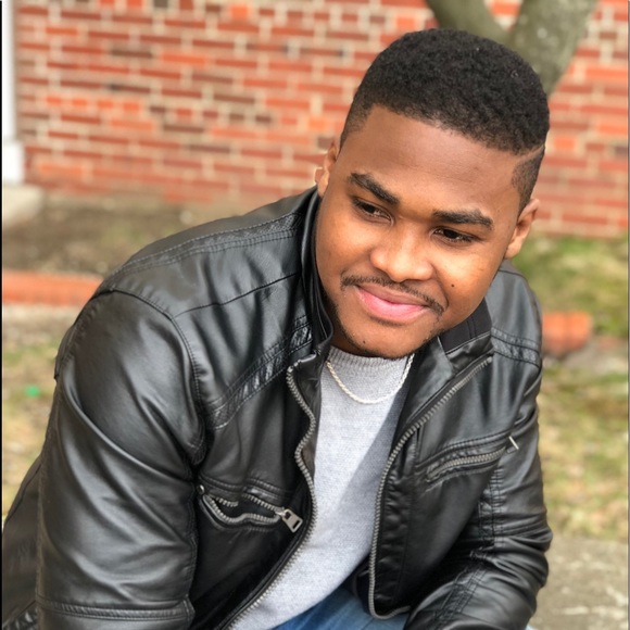 Meet your Posher, Marc - Picture 2 of 2